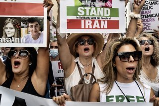 Mahsa Amini est décédée après son arrestation le 16 septembre 2022, déclenchant un vaste mouvement de contestation en Iran, mais aussi à l'étranger (archives).